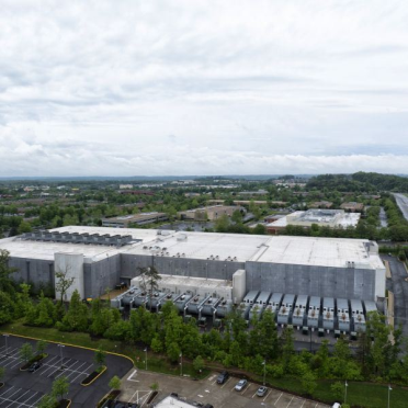 Challenges and opportunities in managing the evolving data center facility
