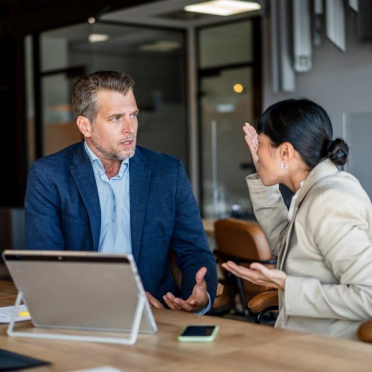 Temper, temper: Dealing with angry customers  (Skills On-demand)